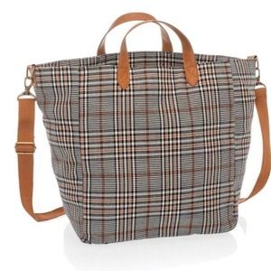 Thirty-one casual crossbody tote in plaid about you weave